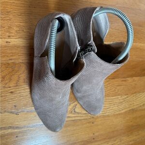 Lucky Brand Textured Tan Ankle Booties